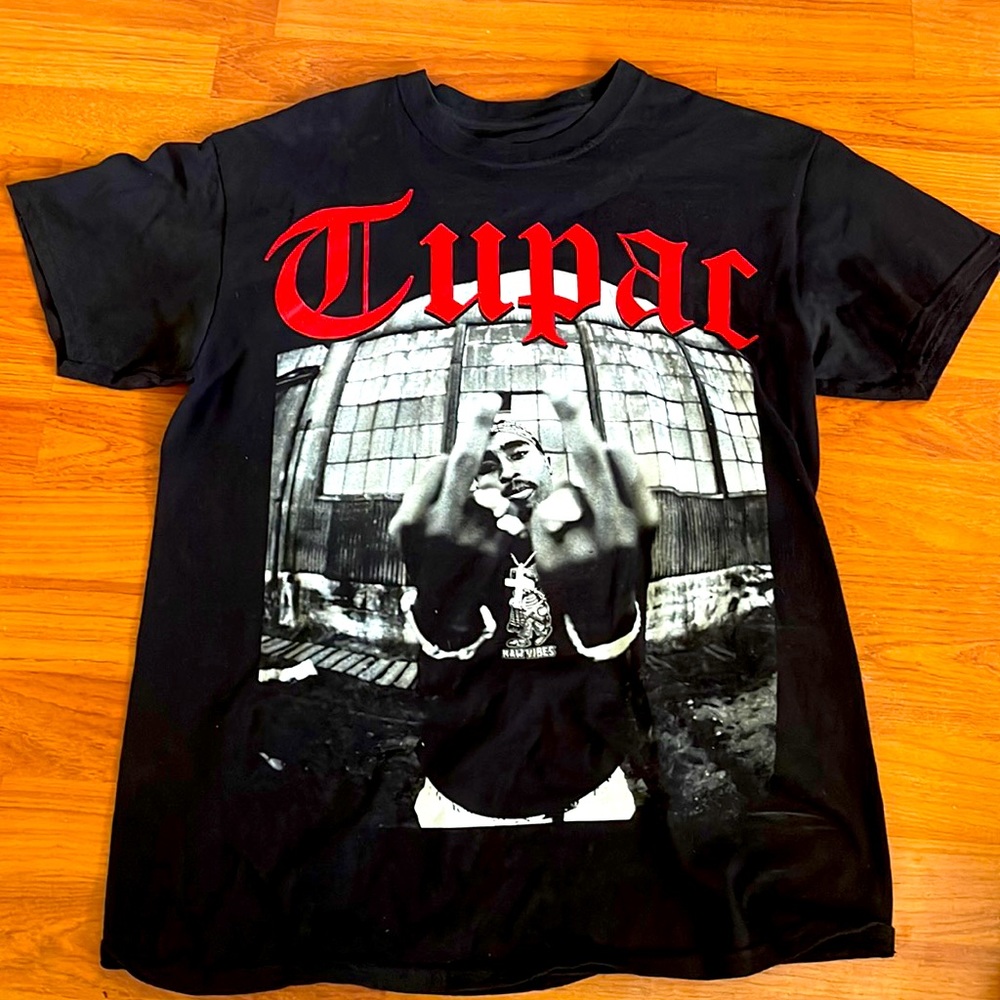 Tupac image - Picture 1 of 2